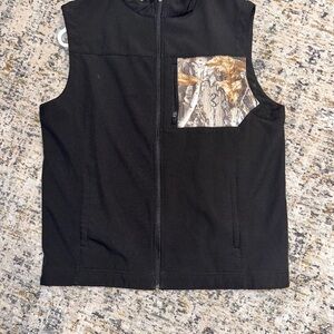 Real tree Black Vest with Camouflage Pocket